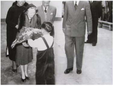 1954